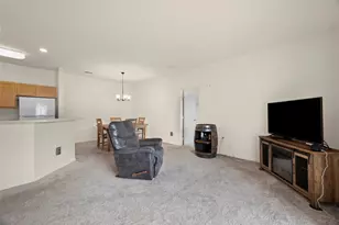 800 Hidden Ridge Ct, South Park, PA 15129 - Photo 7