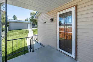2002 Nippert Ave, Chippewa Township, PA 15010 - Photo 7