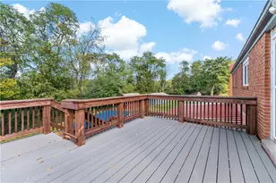 188 Arla Dr, Green Tree, PA 15220 - Photo 17