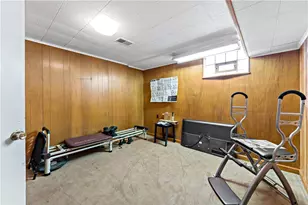 188 Arla Dr, Green Tree, PA 15220 - Photo 29