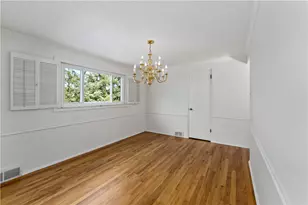 188 Arla Dr, Green Tree, PA 15220 - Photo 11