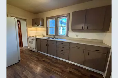 1107 Pennsylvania Ave #A, Monaca, PA 15061 - Photo 9