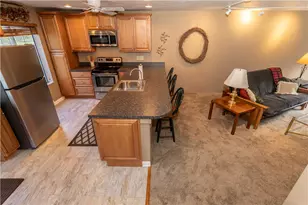 1607 Snowfield Ct, Hidden Valley, PA 15502 - Photo 5