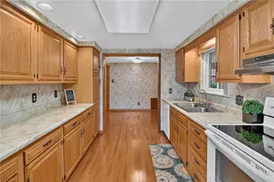 243 Clever Rd, Robinson Twp, PA 15136 - Photo 7