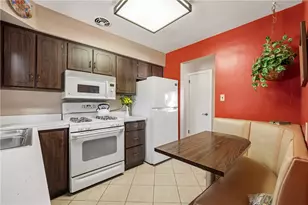 1822 Outlook Dr, Pittsburgh, PA 15147 - Photo 13