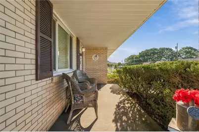1822 Outlook Dr, Pittsburgh, PA 15147 - Photo 5
