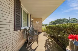 1822 Outlook Dr, Pittsburgh, PA 15147 - Photo 5