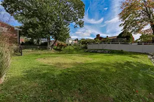 225 Rolling Dr, Ross Twp, PA 15229 - Photo 21