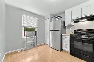 5104 Empire Dr, Bridgeville, PA 15017 - Photo 11