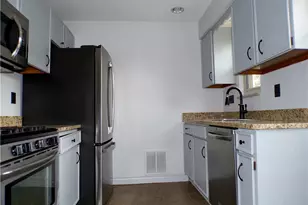1560 Duncan Dr, Pittsburgh, PA 15237 - Photo 3