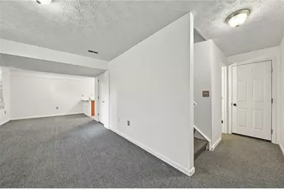 11893 Dartmoor Dr, North Huntingdon, PA 15642 - Photo 39