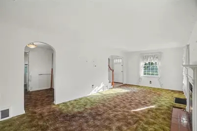 969 Bon Air Drive, Sharon, PA 16146 - Photo 5