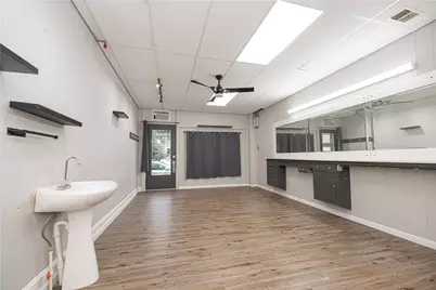 221 5th St, Ellwood City, PA 16117 - Photo 5