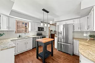 2448 Rihn Strasse, Hampton, PA 15044 - Photo 7