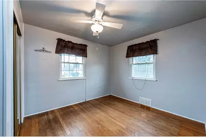 942 Razzando, Washington Township, PA 15012 - Photo 17