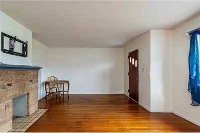 942 Razzando, Washington Township, PA 15012 - Photo 7