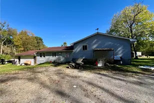 899 New Galilee Rd, New Beaver Boro, PA 16141 - Photo 3