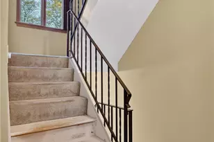 2661 Bingham Dr, Pittsburgh, PA 15241 - Photo 3