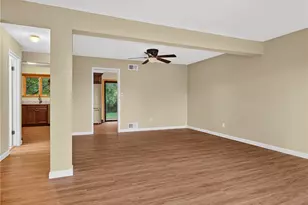 2661 Bingham Dr, Pittsburgh, PA 15241 - Photo 9
