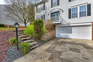 162 Janyce Dr, Hempfield Township, PA 15601 - Photo 1