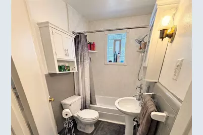 1901 Westmont Ave, Pittsburgh, PA 15210 - Photo 11