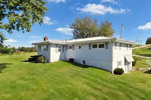 1207 Prospect St, Forward Township, PA 15063 - Photo 23