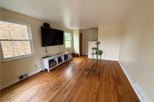 1366 Broadway Ave, East McKeesport, PA 15035 - Photo 3