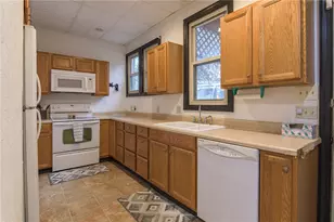 222 N 2nd St, Jeannette, PA 15644 - Photo 29