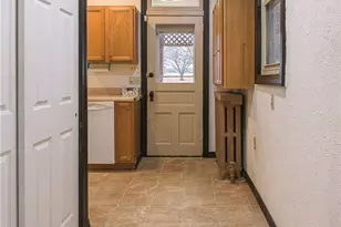 222 N 2nd St, Jeannette, PA 15644 - Photo 31