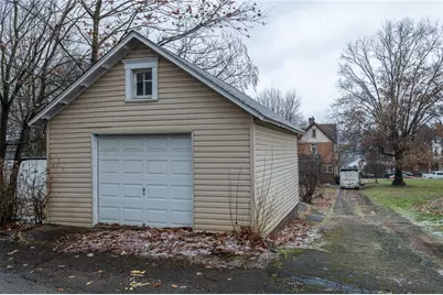 222 N 2nd St, Jeannette, PA 15644 - Photo 9