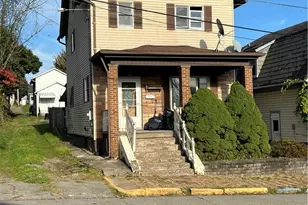 385 Pennsylvania Ave, Rochester, PA 15074 - Photo 31