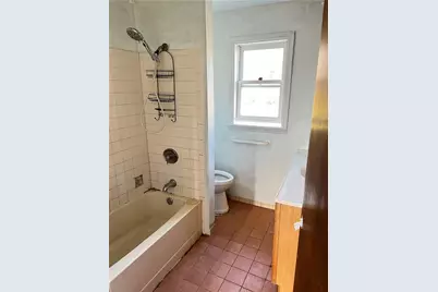 385 Pennsylvania Ave, Rochester, PA 15074 - Photo 15