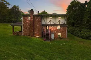 157 Wallace Dr, Monroeville, PA 15146 - Photo 1
