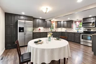 157 Wallace Dr, Monroeville, PA 15146 - Photo 3