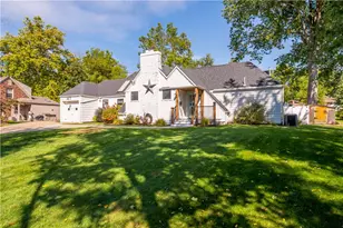 213 Drake Rd, Bethel Park, PA 15102 - Photo 3