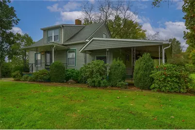629 Lancaster Rd, Franklin Township, PA 16123 - Photo 1