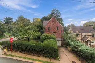 342 Parker Dr, Pittsburgh, PA 15216 - Photo 37