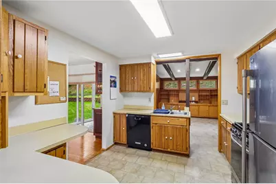 407 Laurie Dr, Pittsburgh, PA 15235 - Photo 13