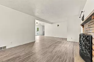 205 Woodside Dr, South Strabane, PA 15301 - Photo 7