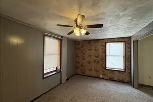 134 Douglas St, Green/Commdre/Prchse, PA 15729 - Photo 3