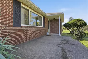 1924 Arden Dr, Pittsburgh, PA 15101 - Photo 5