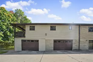 28 Richard St, Kennedy Township, PA 15108 - Photo 3