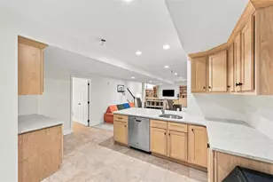 1802 Constitution Blvd, Adams Township, PA 16059 - Photo 37