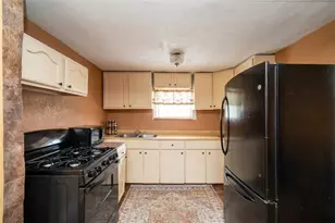 1112-1114 Boni Dr, Pittsburgh, PA 15236 - Photo 3
