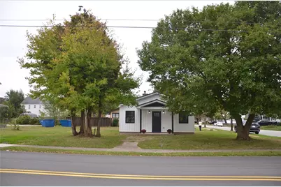 811 S Pittsburgh St, Connellsville, PA 15425 - Photo 3