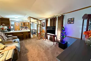 1555 Lee Ln, Grove City Boro, PA 16127 - Photo 3