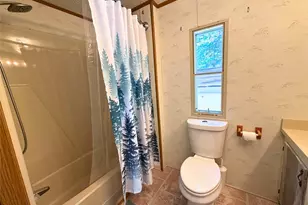 1555 Lee Ln, Grove City Boro, PA 16127 - Photo 11