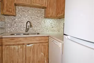 690 Robinwood, Scott Township, PA 15216 - Photo 17