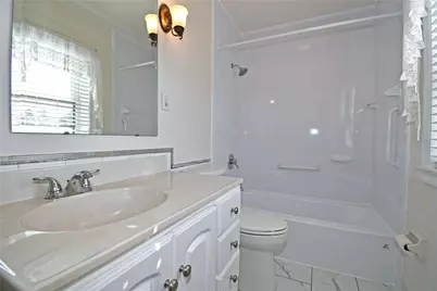 690 Robinwood #B, Scott Township, PA 15216 - Photo 19