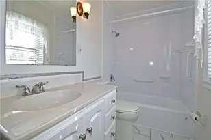 690 Robinwood, Scott Township, PA 15216 - Photo 19